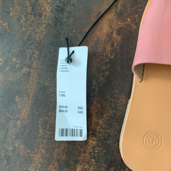 Urban Outfitters tan slides - Picture 2 of 7
